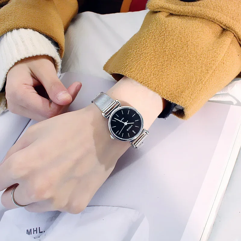 2025 New Simple Small Round  Elegant Fashion  Women's Casual Watch Retro Female Student  Mesh Quartz  Wristwatch