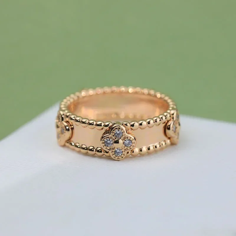 Premium Jewelry Classic Fashion Lucky Grass Ring Women's Charm Luxury Gift Party Accessories