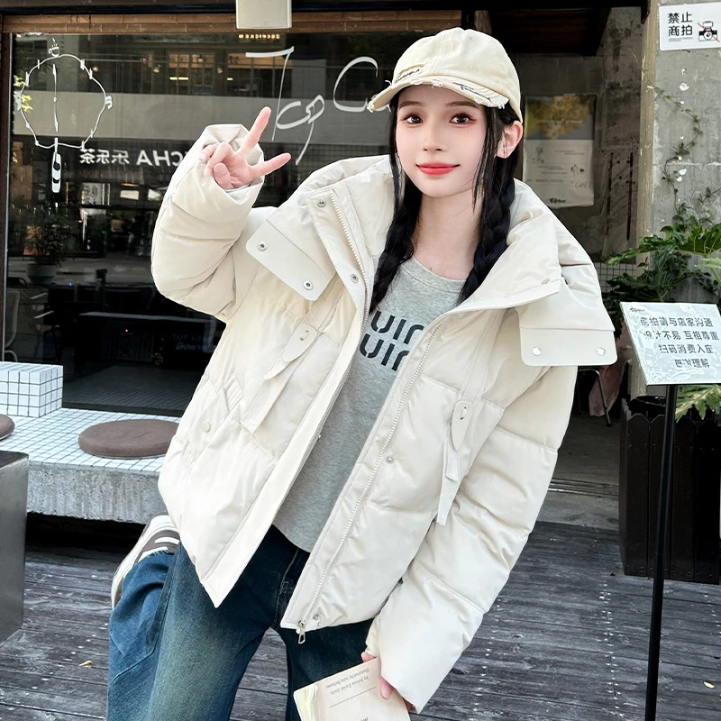 เสื้อแจ็คเก็ตผ้าฝ้ายหนานุ่มสำหรับฤดูหนาว ดีไซน์ริบบิ้น ทรงหลวม สไตล์พาร์กาสำหรับผู้หญิง แขนยาว มีซิป กระเป๋า ฮู้ด เสื้อผ้าลำลองแฟชั่น