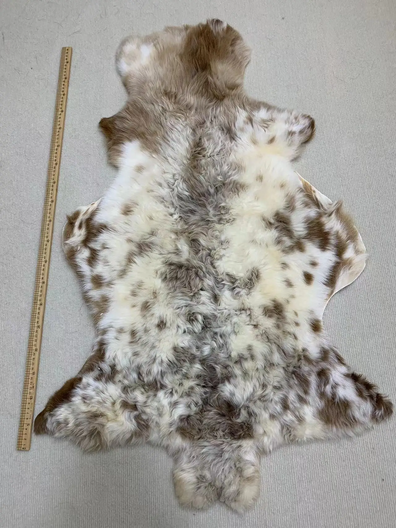 Unique fur, unbleached natural flower sheep leather, Home Decor, puffy fuzzy,real fur,fine velvet curly hair, chair cushion