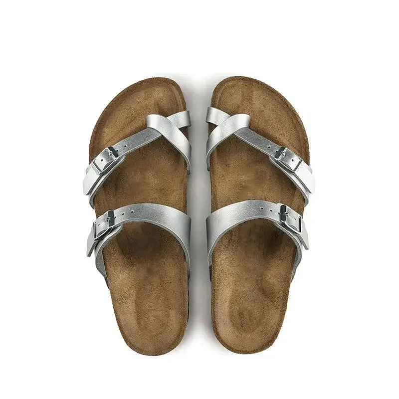 

2024 New All-cowhide Flip-flops with Clip-on Toes Cork Bottom Casual Daily Drag for Men and Women Wearing Clip-on Flip-flops