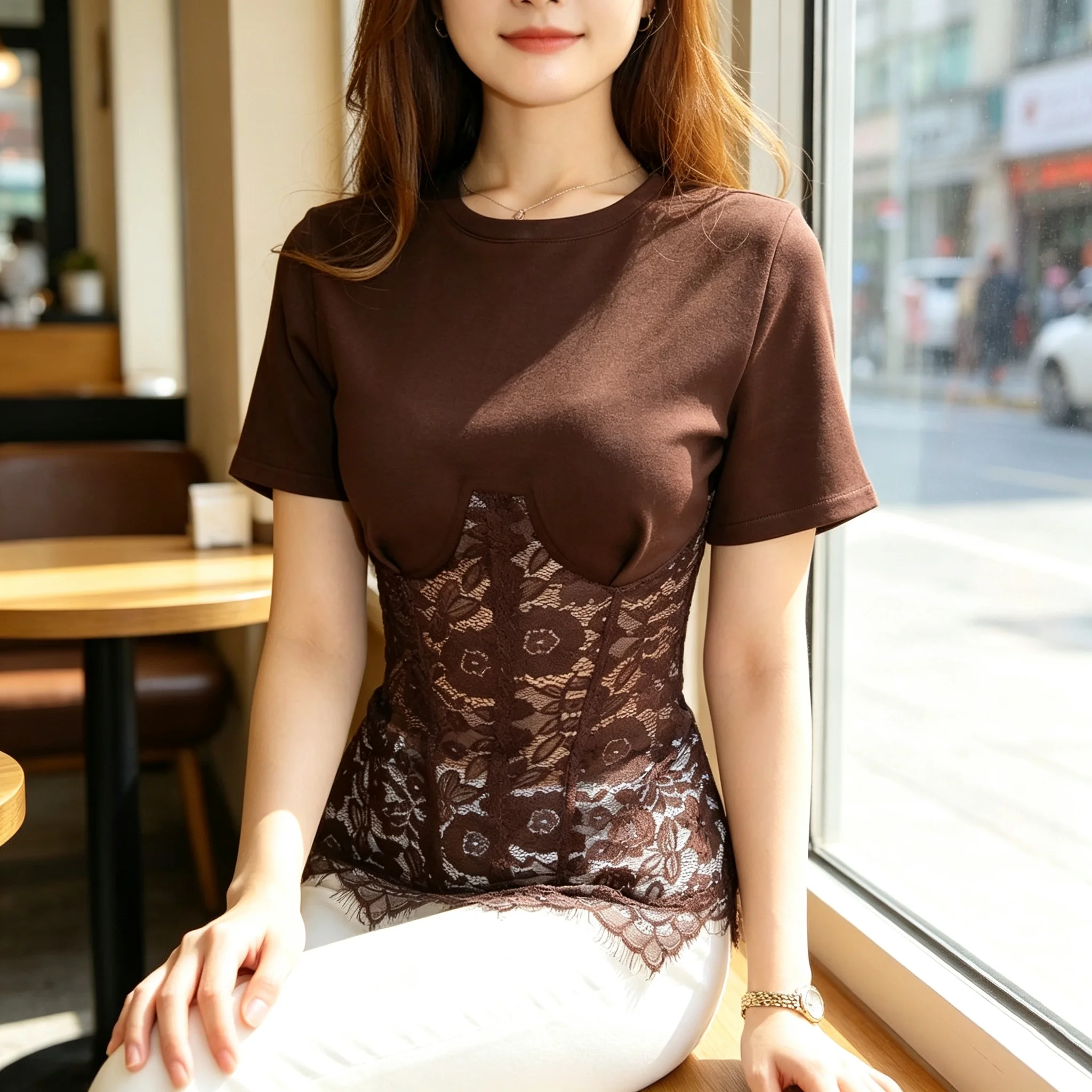American style spicy girl design with hollowed out lace splicing and perspective exposed navel heart machine top