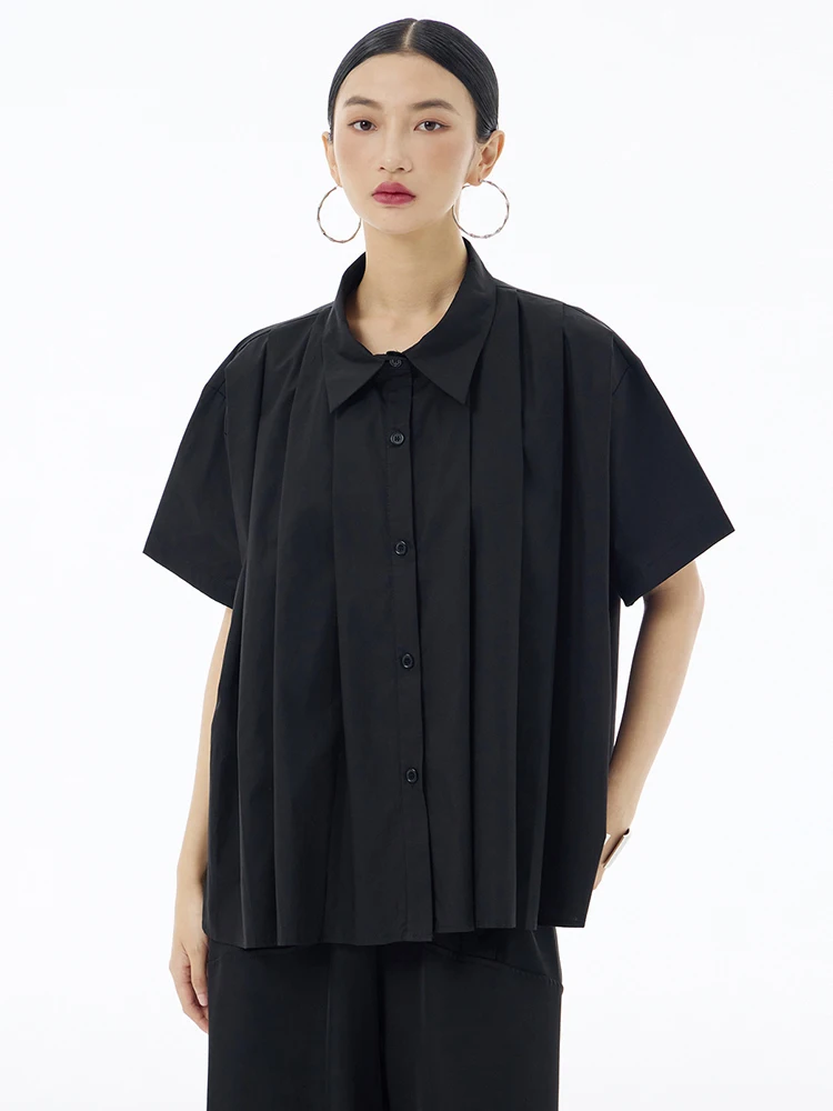 [EAM] Women White Black Pleated Elegant Big Size Blouse New Lapel Short Sleeve Shirt Fashion Tide Spring Summer 2024 1DH6083