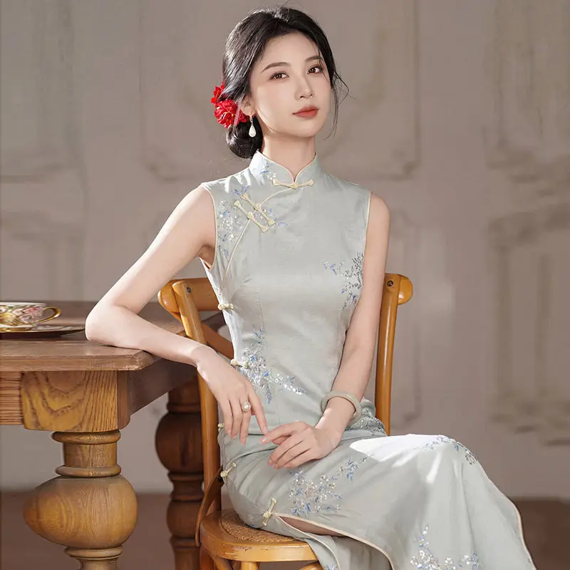 

Beige Embroidered Sleeveless Chinese Style Long Cheongsam Improved Young New Women's High-end Summer Qipao Dress