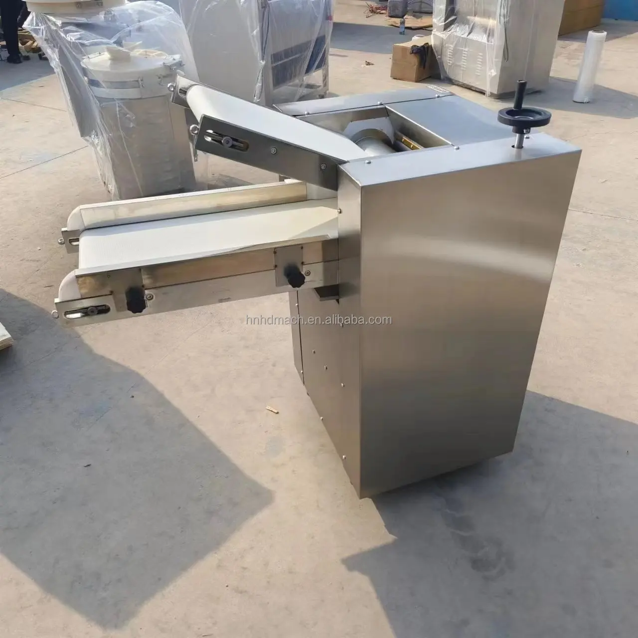 Spreader per pancake Sfogliatrice per impasto da tavolo commerciale Vendita calda Pressa per impasto per pizza