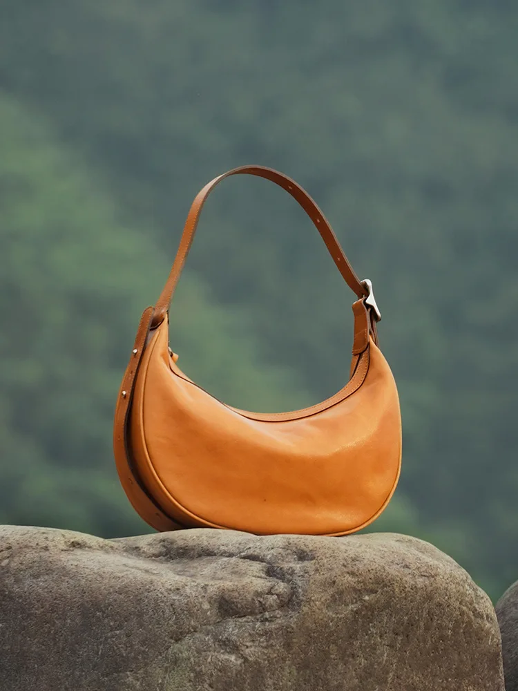 

2025 Autumn/Winter Women's Handbag Underarm Dumpling Bag Single Shoulder Crossbody Bag Genuine Leather Women's Bag