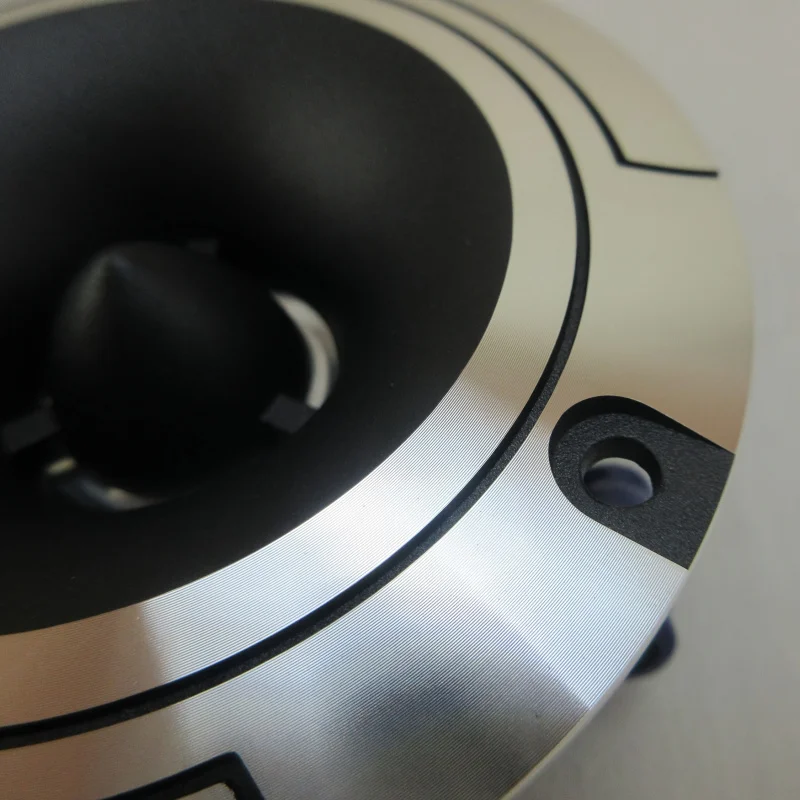 Dual-pack high-pressure car sound wave technology tweeters，Maximum Power300W（2*150W），4Ohm impedance，Aluminum frame and diaphragm