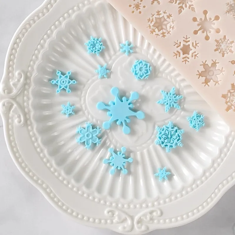 3D Christmas Snowflake Silicone DIY Candy Cookie Fondant Molds Chocolate Mold Kitchen Baking Cake Tools Cake Decorating Tools