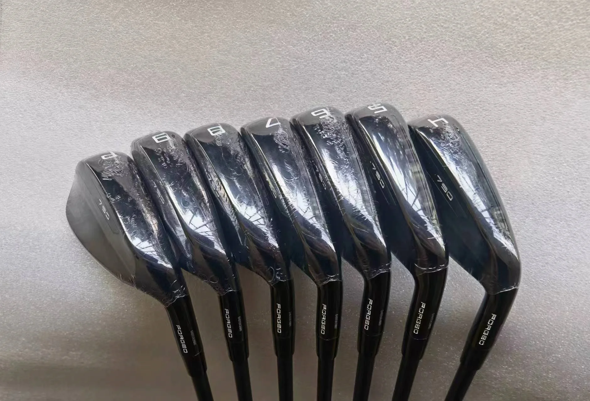 Brand New 790 black iron Golf Clubs p79.0 Irons black Set 4-9P 7PCS R/S Flex Graphite/Steel Shaft with Head Cover