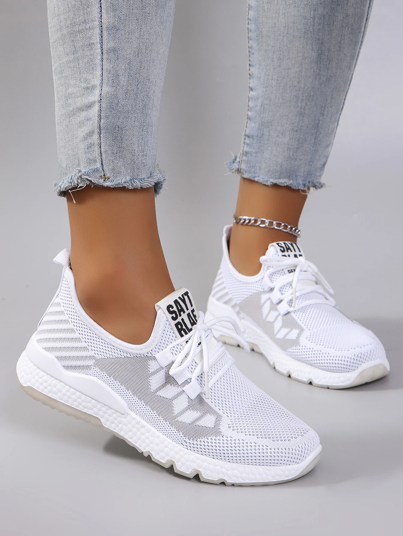 Spring new women\'s lace up solid color casual comfortable breathable sports shoes