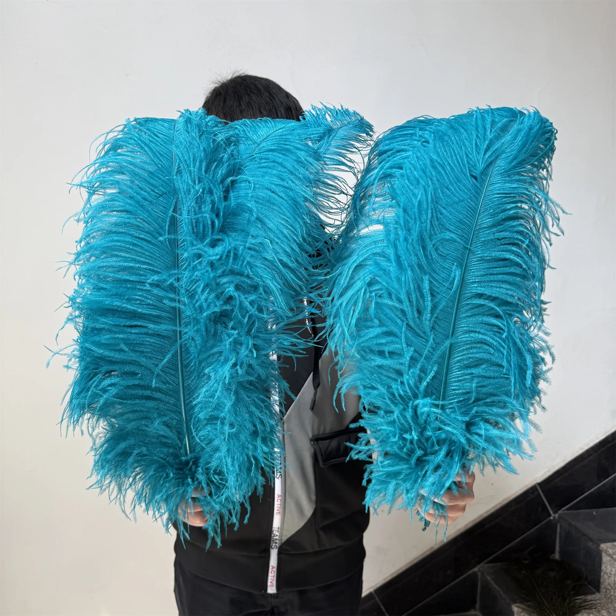 

10 шт., синие страусиные перья, высококачественные сливы для поделок, свадебный карнавальный декор, аксессуары ручной работы, центральные детали стола