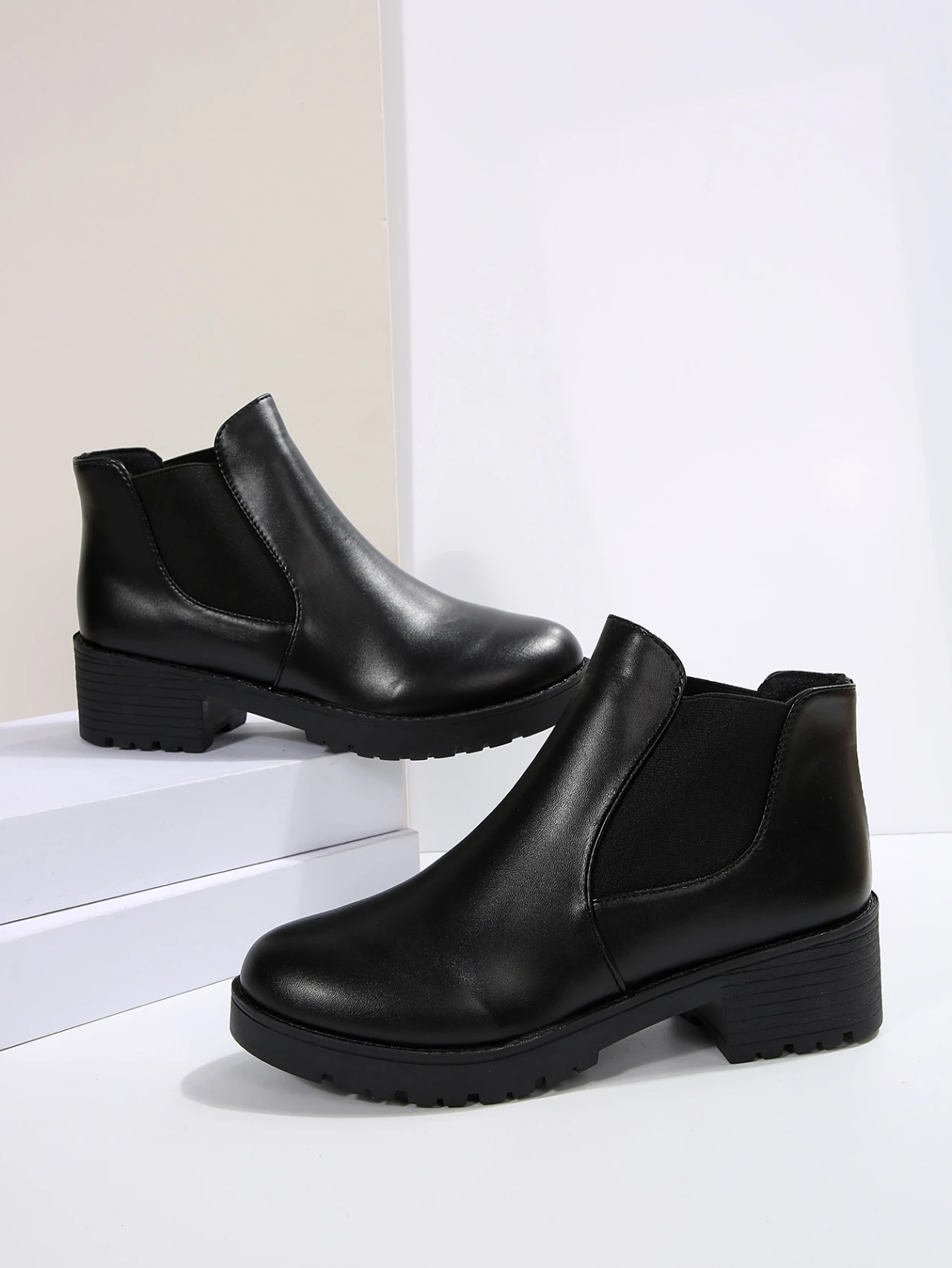 2025, Sommer Neue Damenmode, kurze Stiefel, High Heels, runder Kopf, modische Stiefel, lässige, vielseitige Damenschuhe – Detail 4