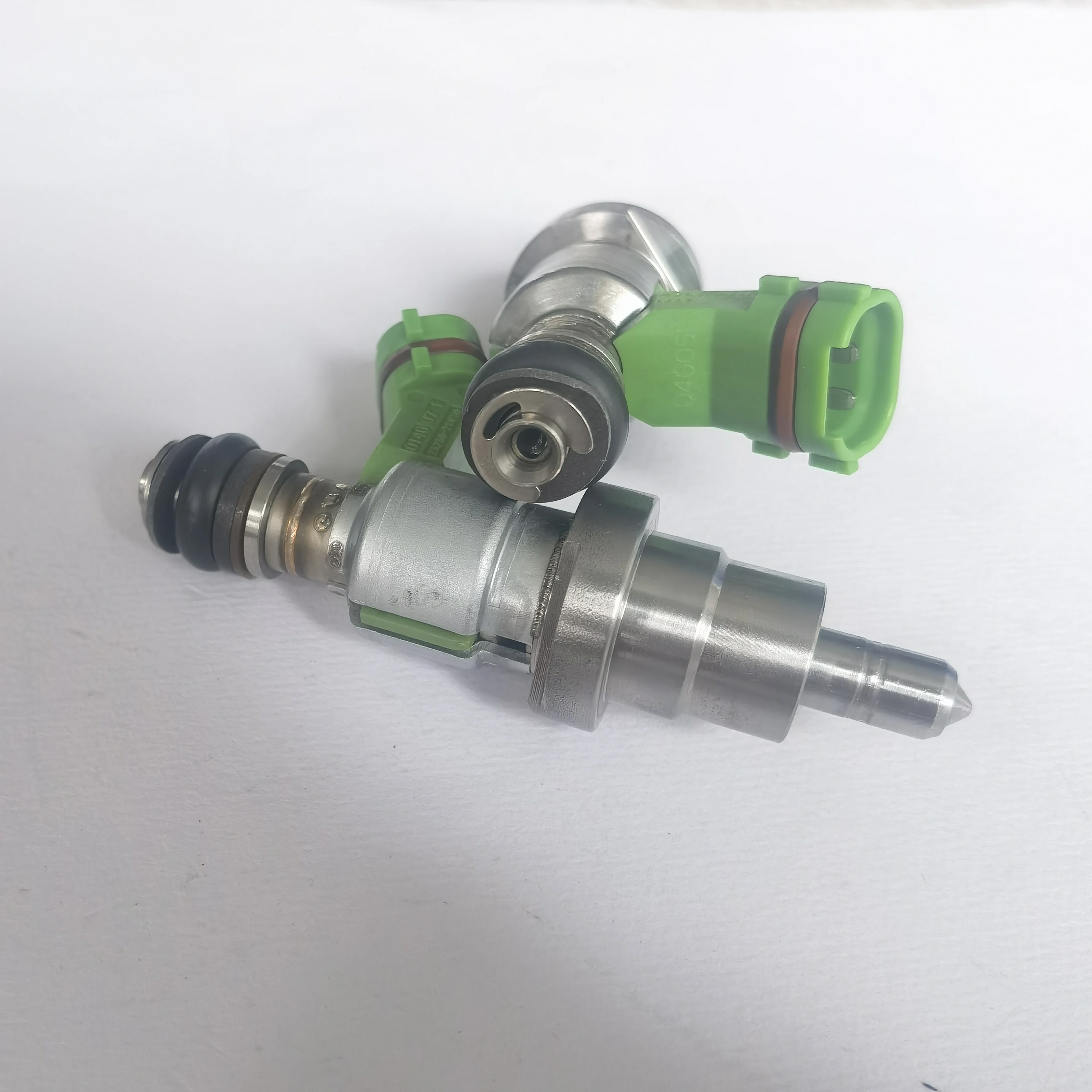 Genuine japanese 23250-28070 High quality fuel injector for RAV4 Avensis  fuel Nozzle 23290-28070 for sale