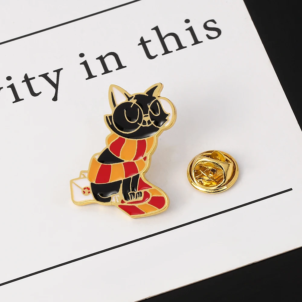 Gryffindors Magic Cat Hard Enamel Pin Cute Cartoons Animal Scarf Black Cats Golden Brooch Fashion Backpack Pin Decor Unique Gift