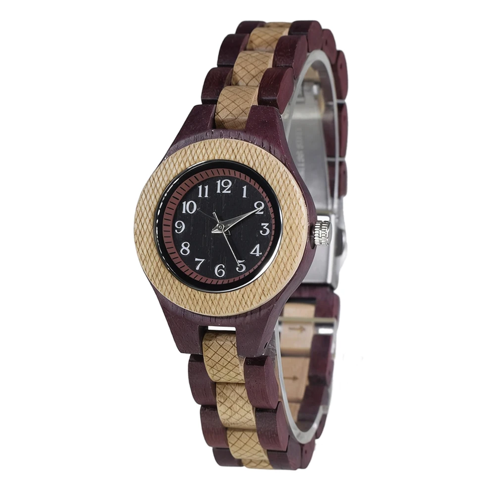 Graceful Wooden Quartz Watch for Women Unique Creative Outlook Delicate Simple Round Dial Party Daily Ornament