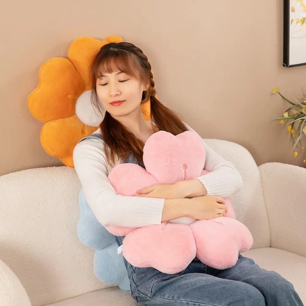 Oreiller en peluche fleur de cerisier pour enfants, jouet épais en forme de fleur, coussin de chaise doux et facile à rebond, coussin de siège pour chambre à coucher