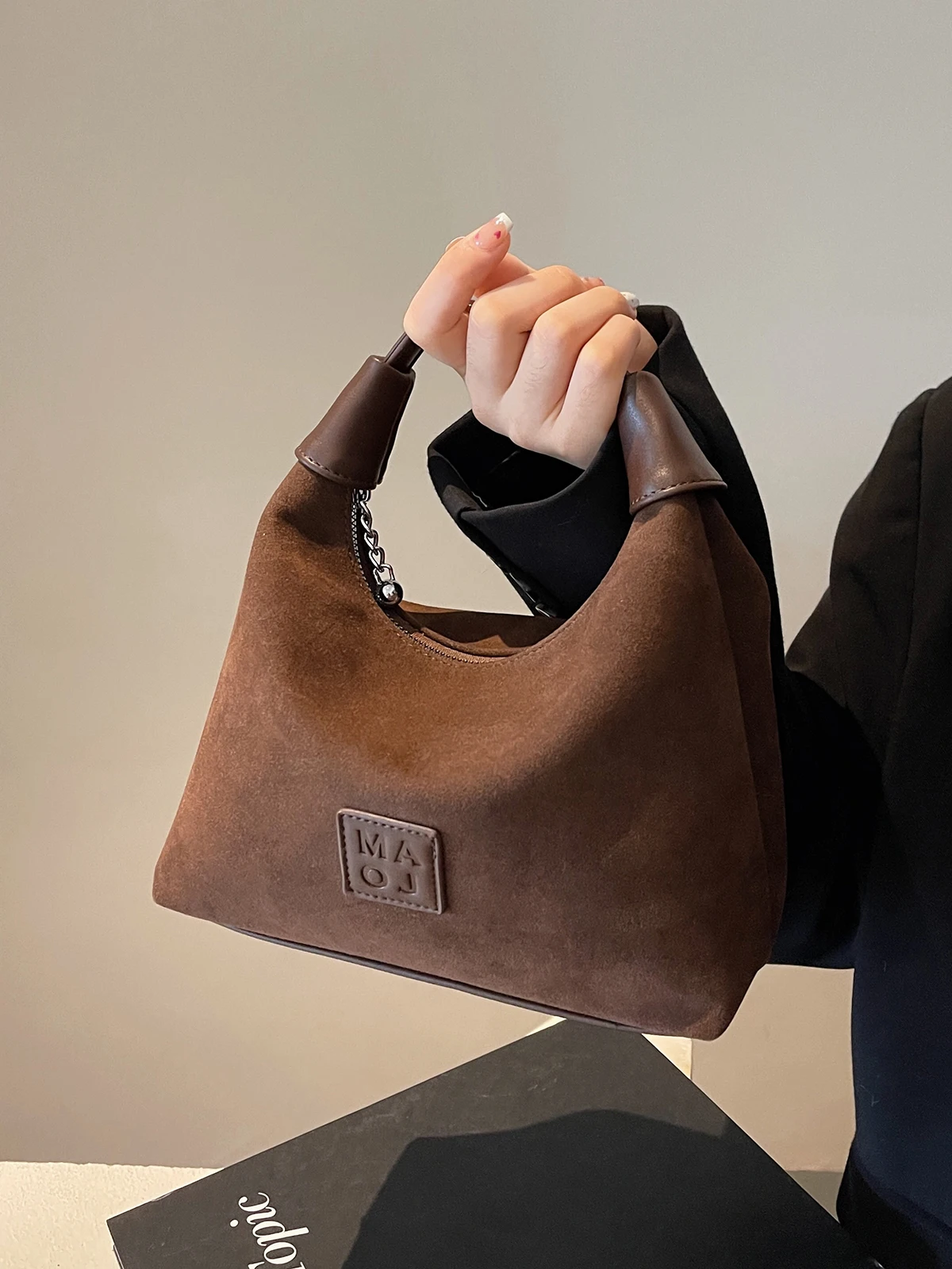 

Retro Brown Faux Leather Crossbody Bag for Women Matte Fini Single oulder Underarm Dumpling Bag Autumn Winter New Sle