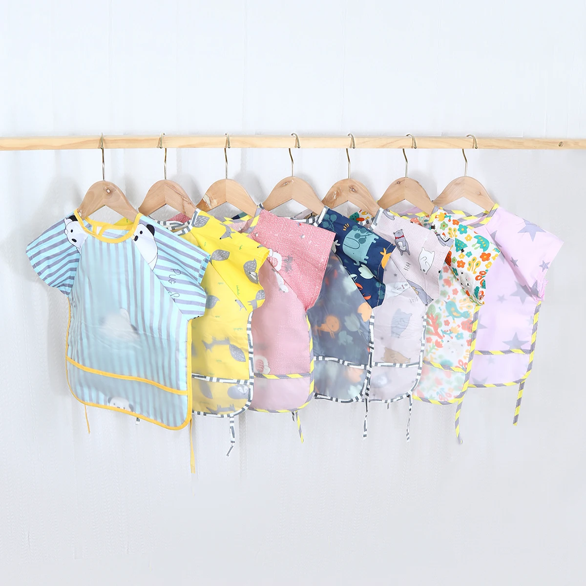 

Baby Bibs Cartoon Infant Toddler Baby No Sleeve Waterproof Eating Smock Feeding Bib Art Apron Burp Clothes