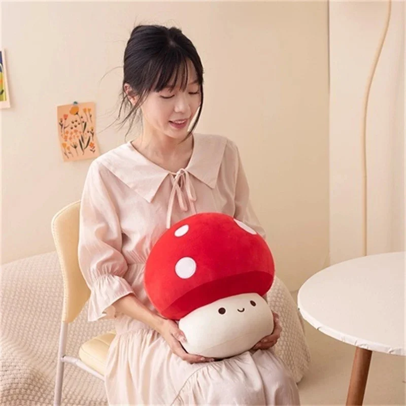 10 cm Kawaii Rode Paddestoel Pluche Pop met Witte Vlekken - Zacht Schattig Anime Paddestoel Speelgoed Decoratief Kussen Home Decor Verjaardagscadeaus