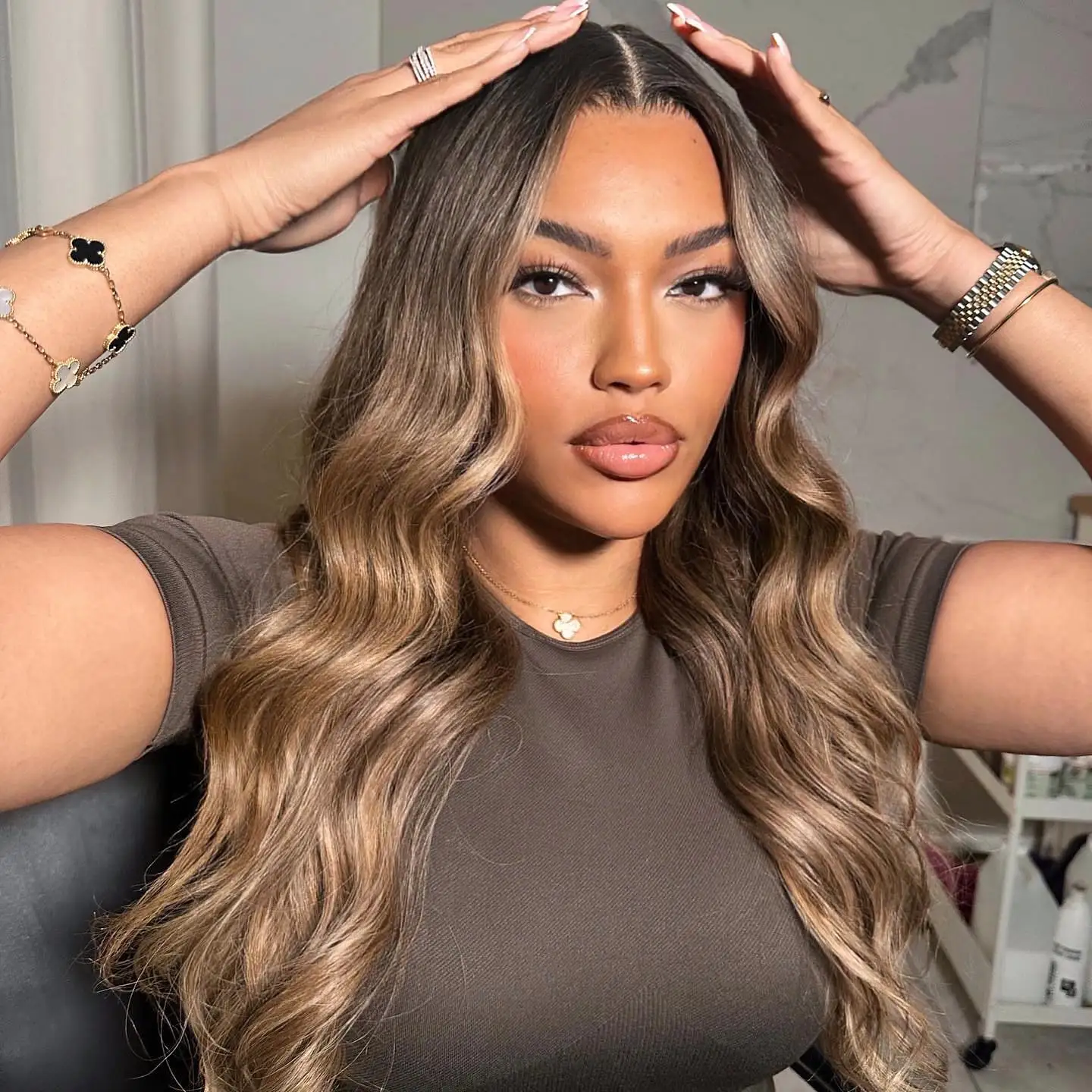 Honey Blonde Balayage Ombre Body Wave Lace Front Wig  For Black Women Long Wavy Natural Synthetic With Dark Roots Heat Resistant
