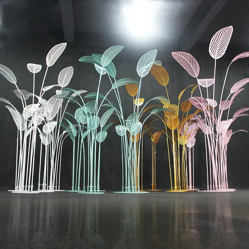 Wedding Welcome Area Decoration Ornaments T-stage Lifting Wedding Props Wrought Iron Banana Leaf Road Guide
