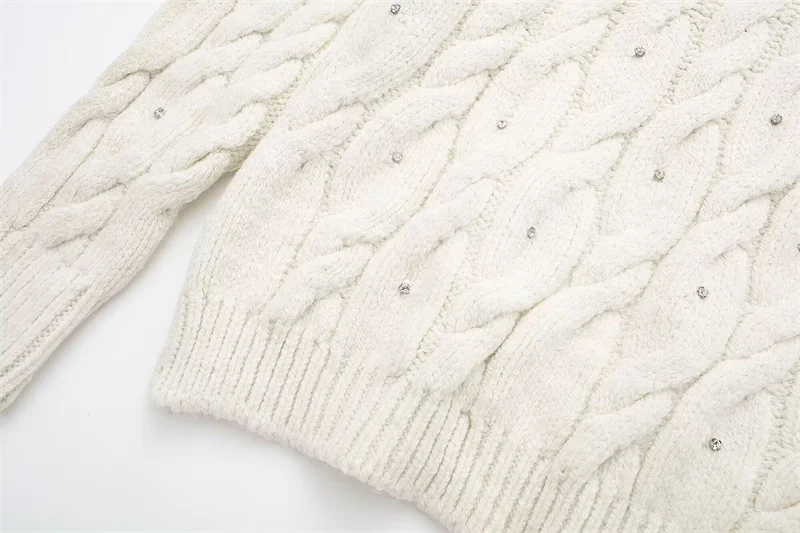 Women's Top 2025 Winter New White Long-Sleeve Pullover with Sequin Decor and Braided Knit Casual Fashionable Versatile