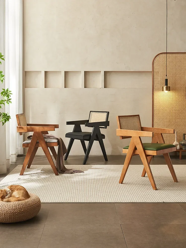 Japanese-style solid wood dining chair, simple backrest single leisure chair, small apartment