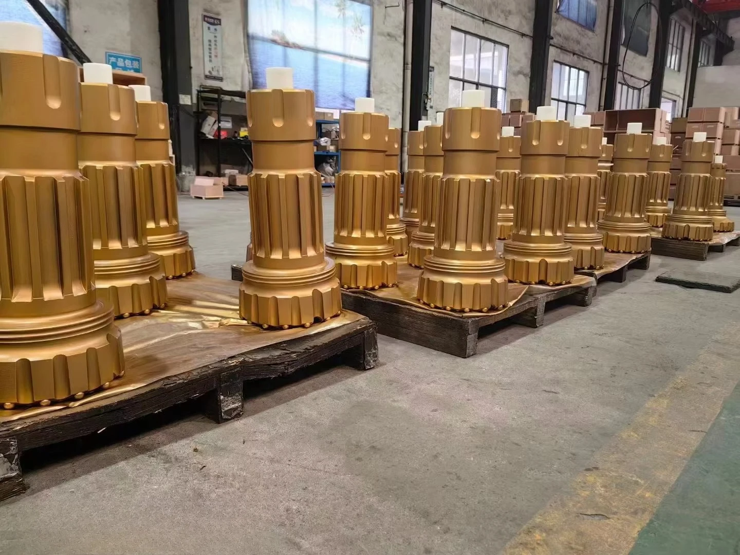High-Pressure DTH Bit Carbide Button Bits for Ore Mining New Drilling Tool for Water Well Drilling Quarry Mineral Exploration
