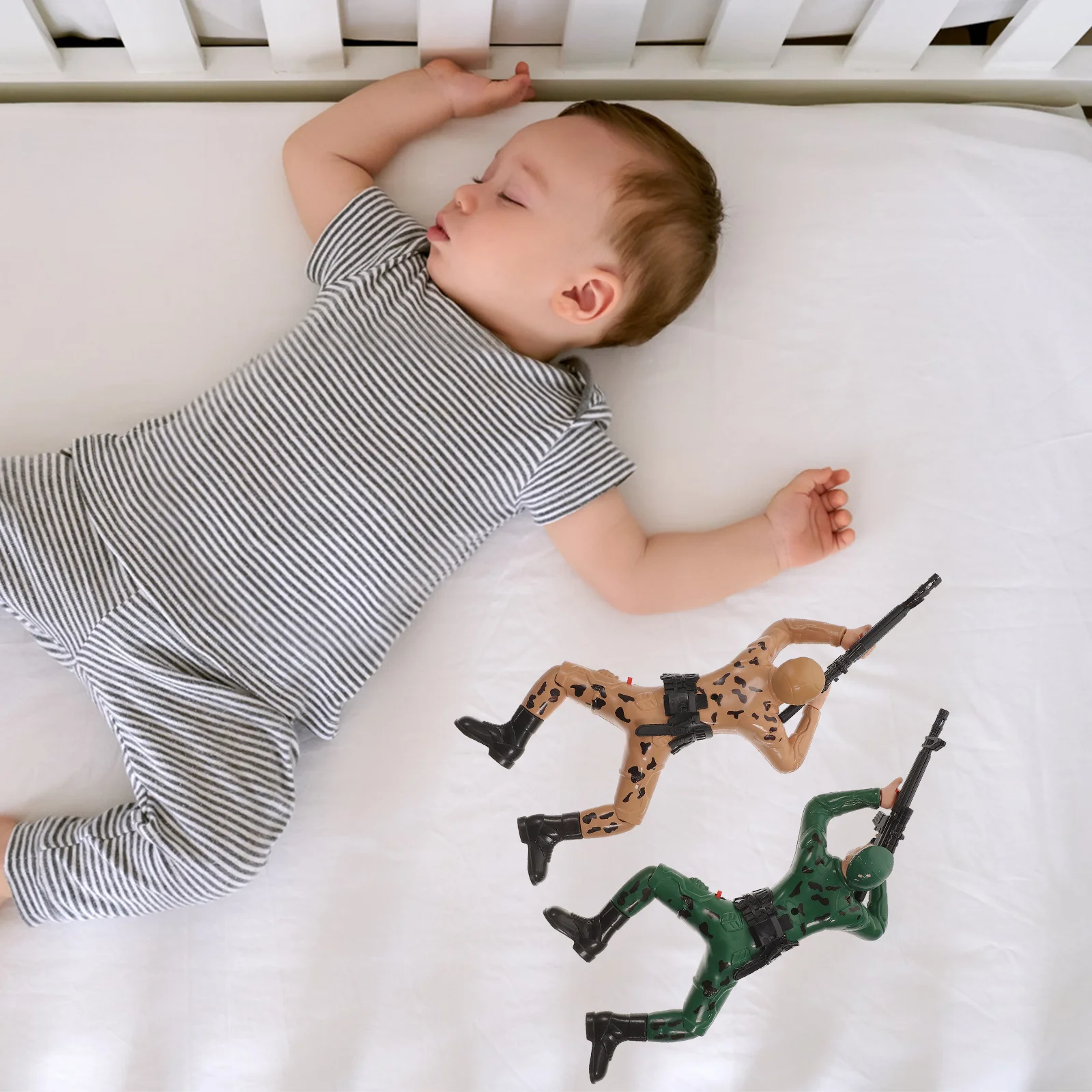 2-teiliger elektrischer Krabbelsoldat für Jungen, interaktiver Familienspaß, einzigartiger ästhetischer Reiz, langlebiges Konstruktionssoldat-Spielzeug