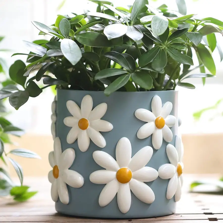 

Cute Daisy Flower Pot, Decorative Plant Pots with Drainage Holes, Funny Unique Planters for Indoor Plants, Colorful Succulent Ga