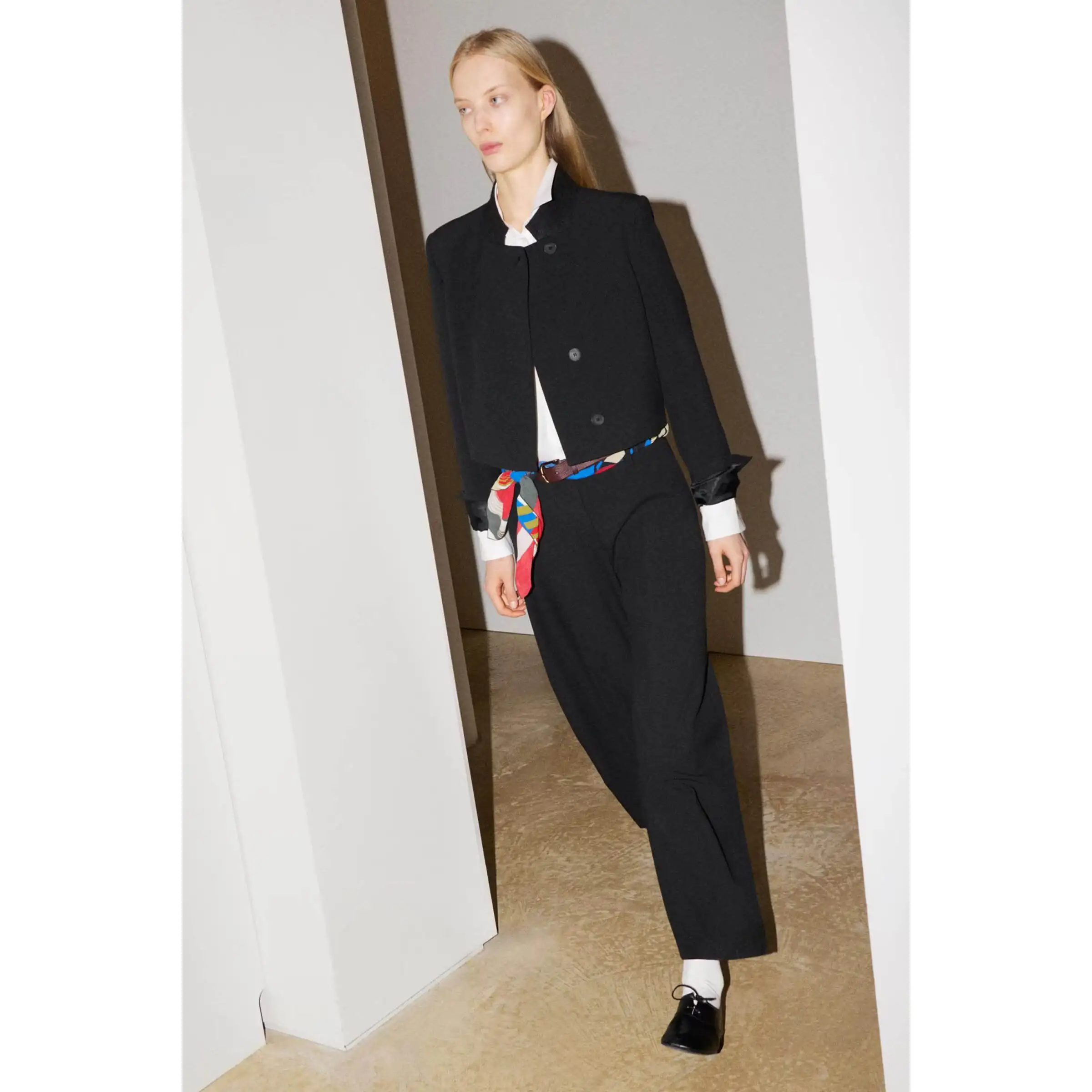 Early Autumn New Arrival Women's Short Suit Jacket Pants Set Fashionable Casual Wear Polyester Fiber Long Sleeve Button up