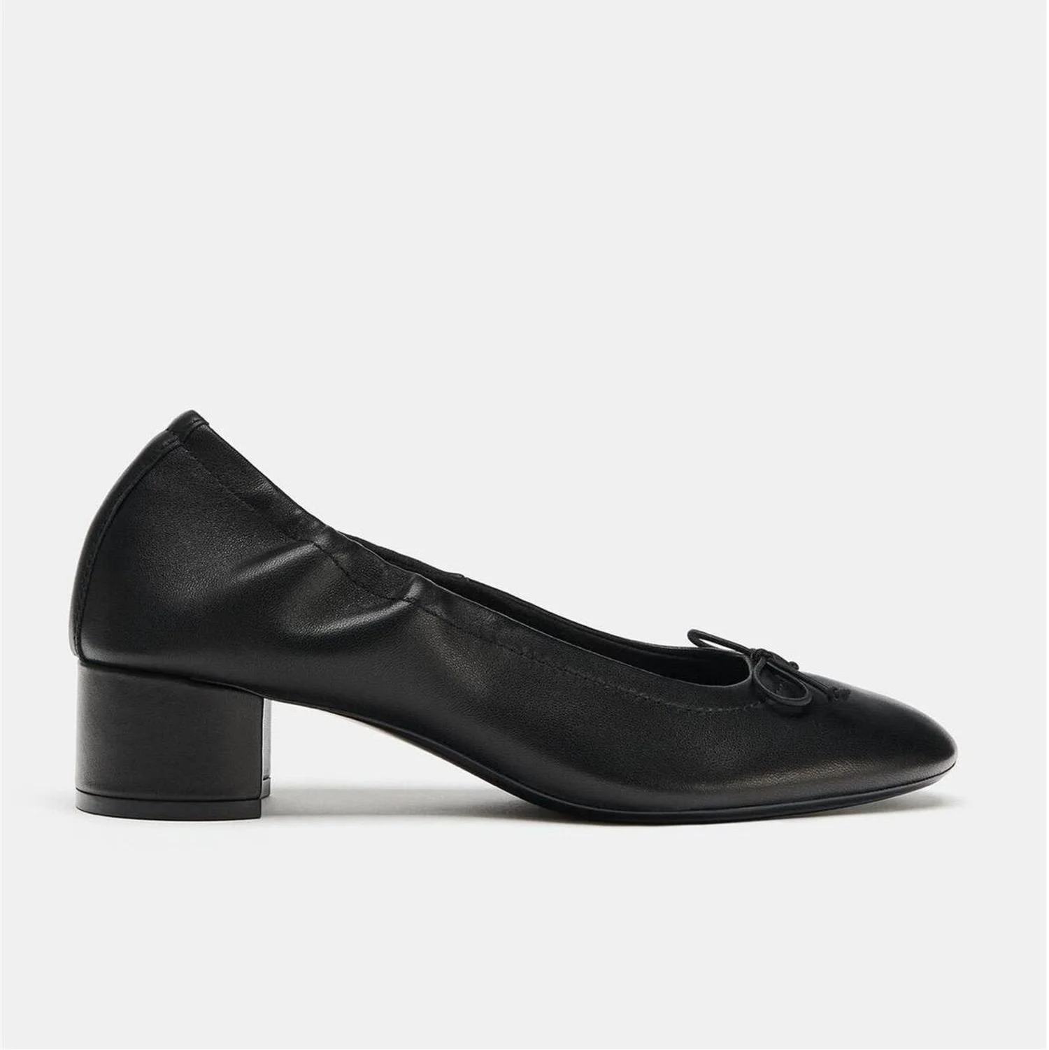 comfortable-ballet-flat-shoes-women's-round-toe-low-cut-easy-to-wear-black-rubber-outsole-ultra-soft-leather-inner-vintage-style