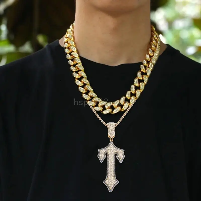 Unisex Cuban Link Chain Jewelry Versatile Full Crosses Pendant Necklace Cuban Chain for Casual and Formal Event