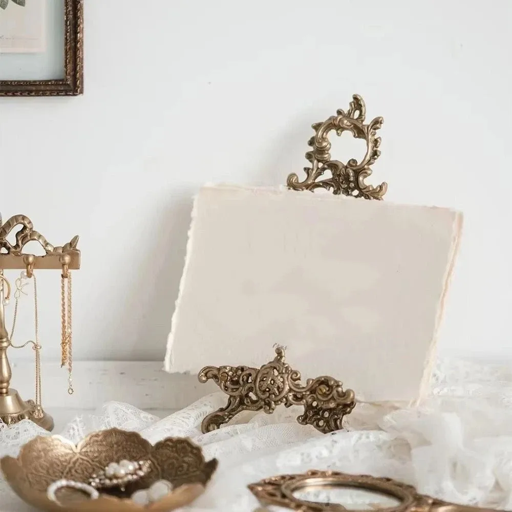 

Креативная подставка для фоторамки в европейском стиле, элегантная золотая рамка для фотографий, прочная декоративная подставка для хранения, декор для спальни