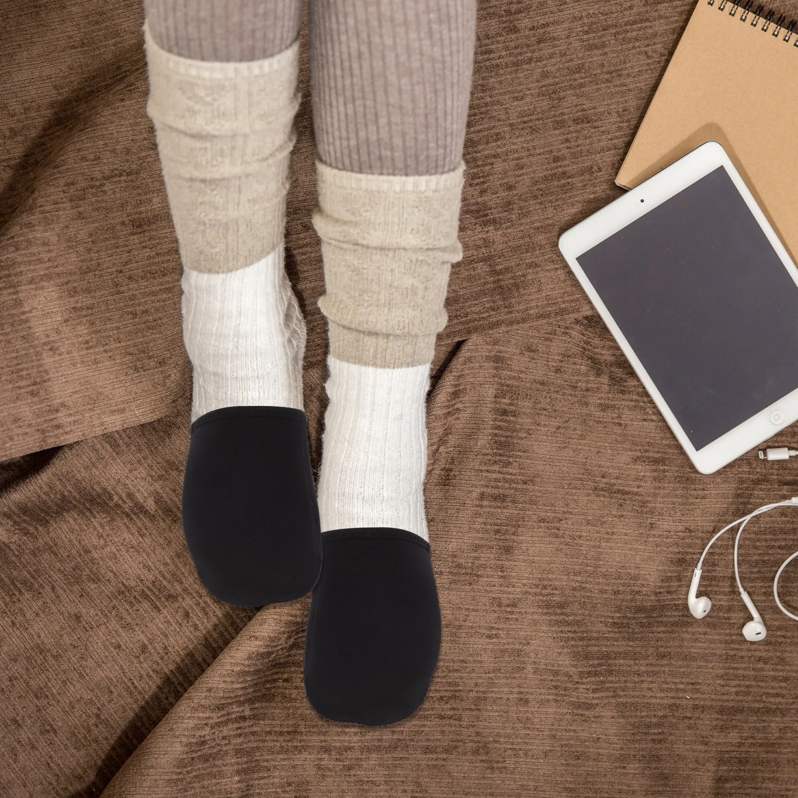 

2Pcs Neoprene Toe Protectors Black Medium Warmers Comfortable for Ice Bath Skiing Hiking Winter Toe Warmers Cycling Shoe Covers