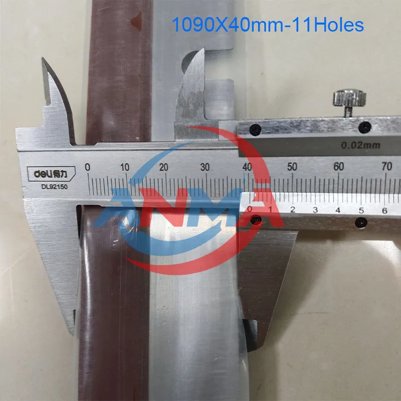2Pieces Polyurethane Material 3/H/F/D3000 1095X40mm Wash up Blade with 11 Holes For Printing Machine Spare Parts