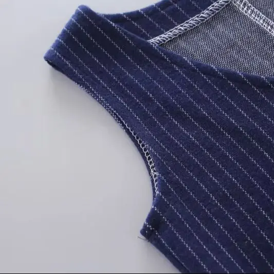 Jungen-Polohemd mit Schnurrbartmuster, 3-teiliges Set mit Fliege, gestreifte Hose, Anzug für Kleinkinder, Baumwolle, langärmelig, Herbst, Größe 80-110. – Detail 3