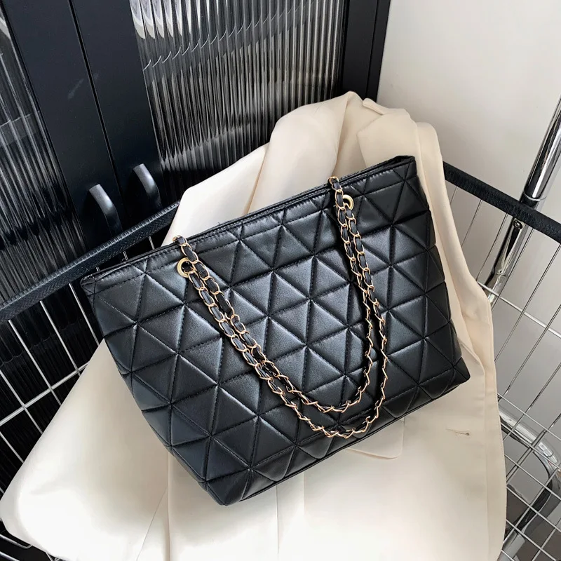 

High Quality Large Capacity Single Shoulder Tote Embroidered Wire Diamond Lattice Handbag Fashion Texture Chain 2023 Hand Bags
