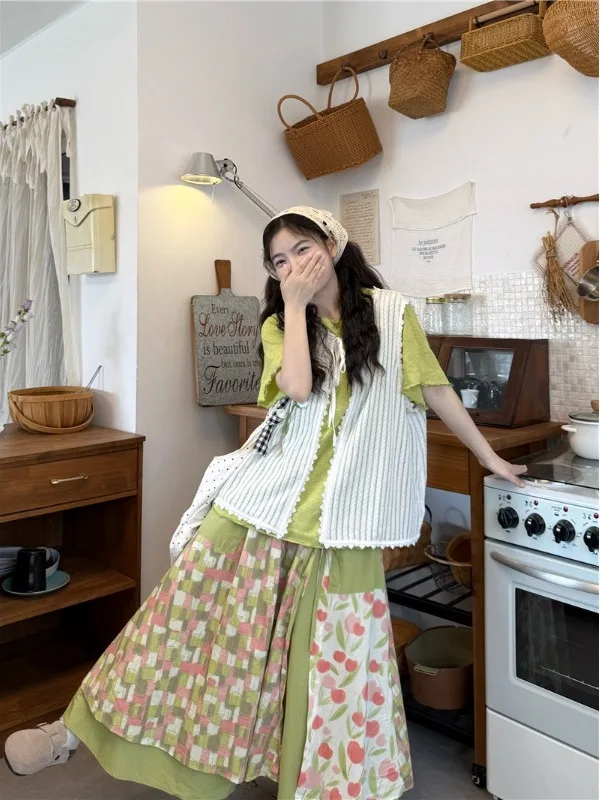 

Retro Japanese Style Women's Spring 2026 Three-Piece Set Short Sleeve T-Shirt Vest Print Skirt Fashionable Ensemble