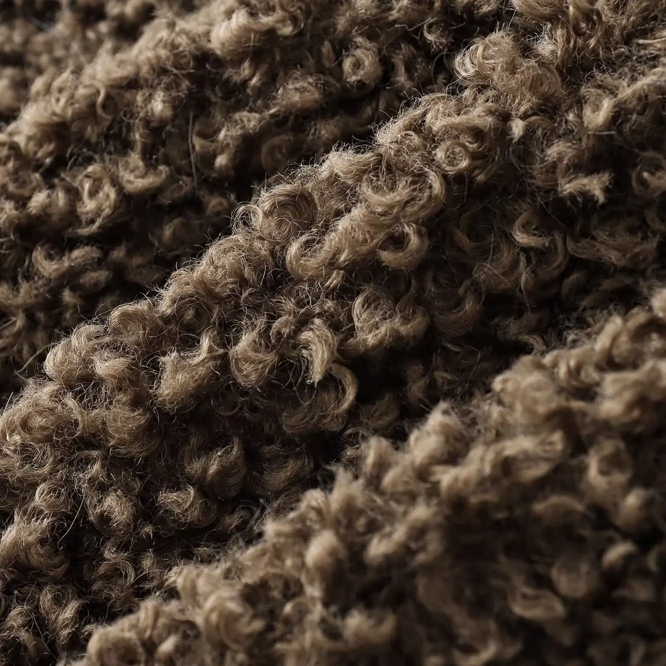 معطف نسائي ربيعي جديد بتأثير الفرو الاصطناعي معطف قصير ZBZA 2969254 معطف غير رسمي للتنقل فضفاض بأكمام طويلة