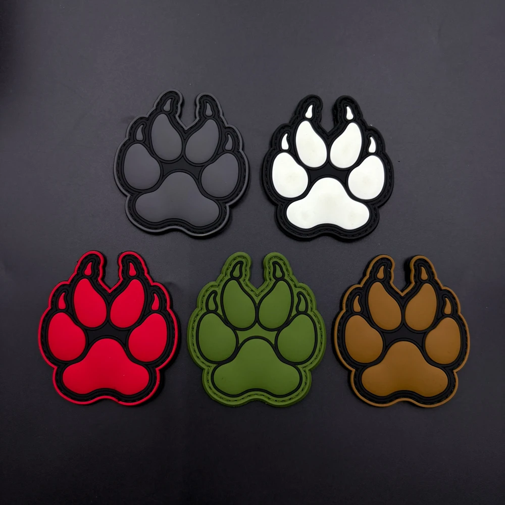 A Paw Print Pattern Pvc Patch Badge Sticker, with a Glow-In-The-Dark Effect, Has a Hook-And-Loop Fastener on the Back, Suitable for Decorating Bags, Backpacks, Vests, and Clothing, Embroidered Patch Sticker, Soft Rubber
