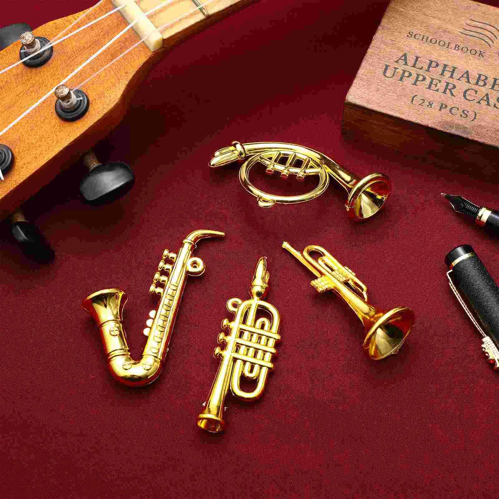 Mini instruments de musique modèle saxophone, accessoires de maison, jouets en plastique doré, 4 pièces