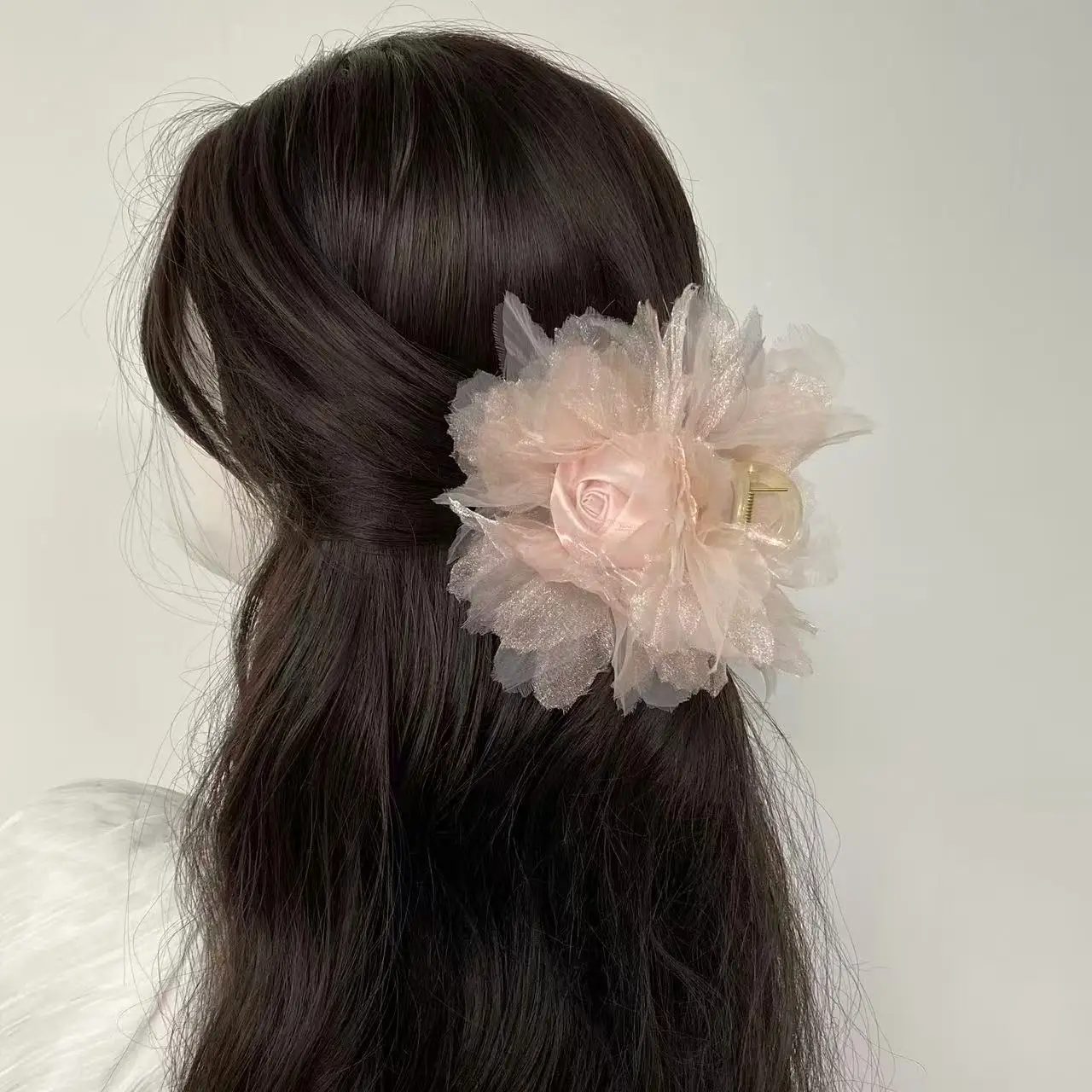 

1PC Pink Tulle Flower Hair Clip With Rose Detail, Romantic Elegant Hair Accessory For Women