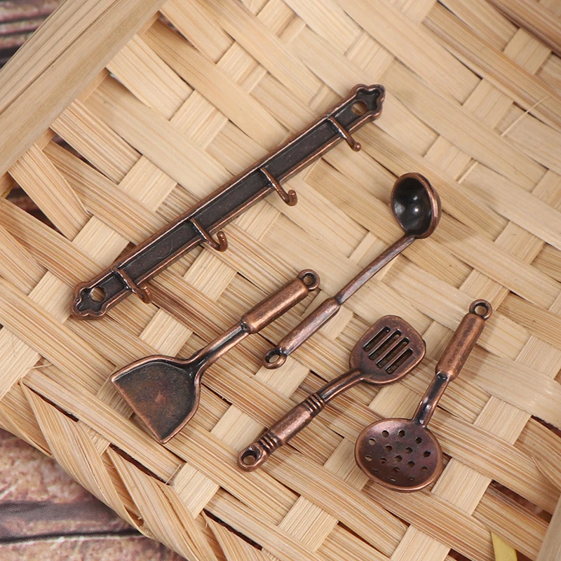 Utensili da cucina per simulazione di supporto per cucchiaio da zuppa con pala in miniatura per casa delle bambole