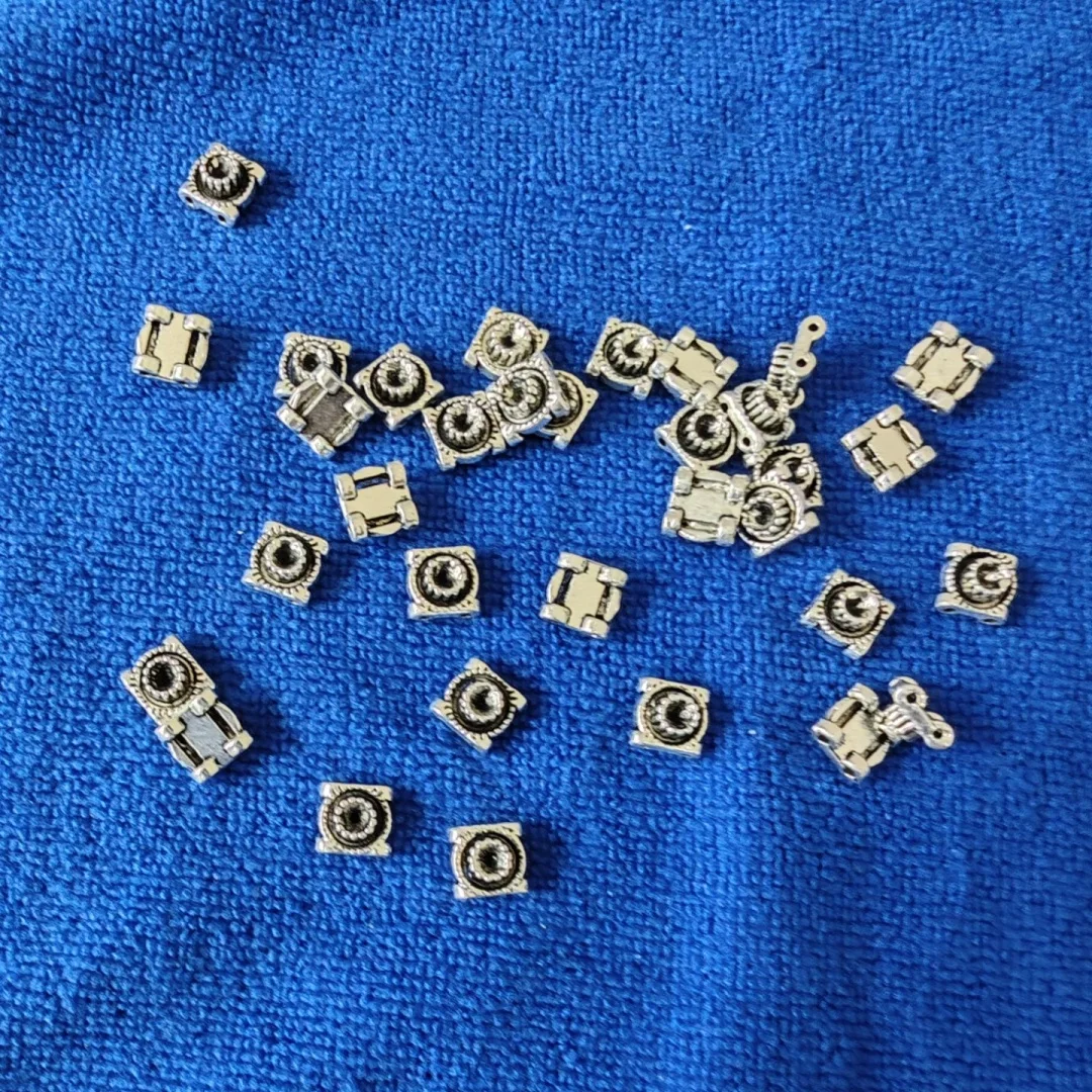 180pcs Tibetan silver metal unique 2 holes spacers links A1024