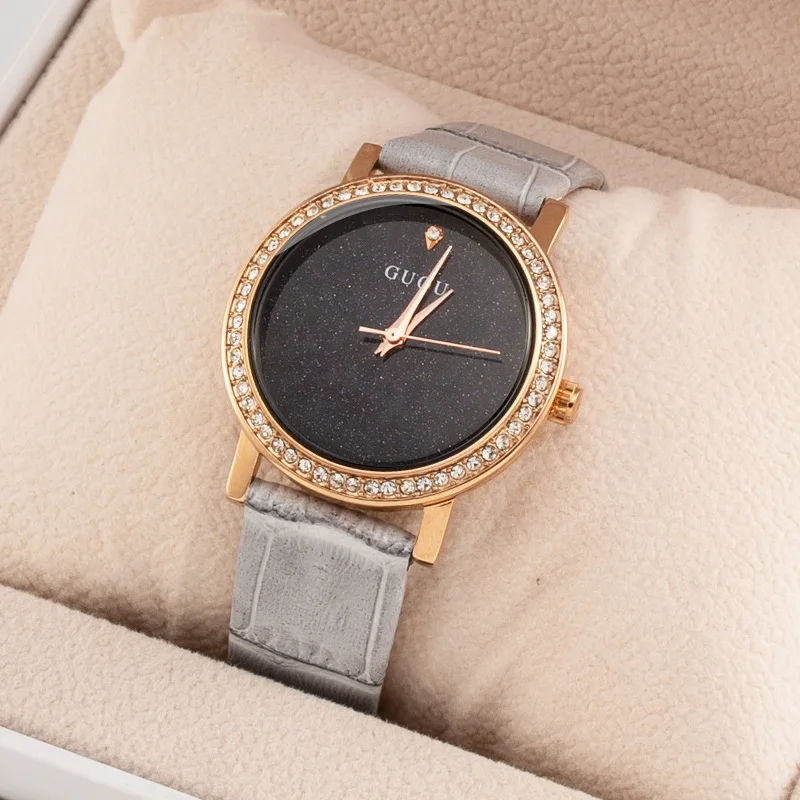 

Fashionable women's decorative leather strap watch, purple, Korean style, simple and casual women's watch, women's accessory.