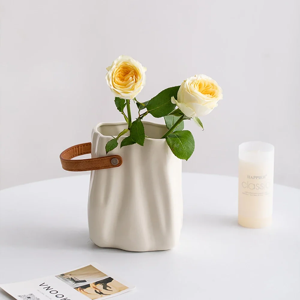 Ceramic Flower Vase Modern Minimalist Light Luxury Designed Solid Color Desktop Decoration for Living Room Bedroom Vase