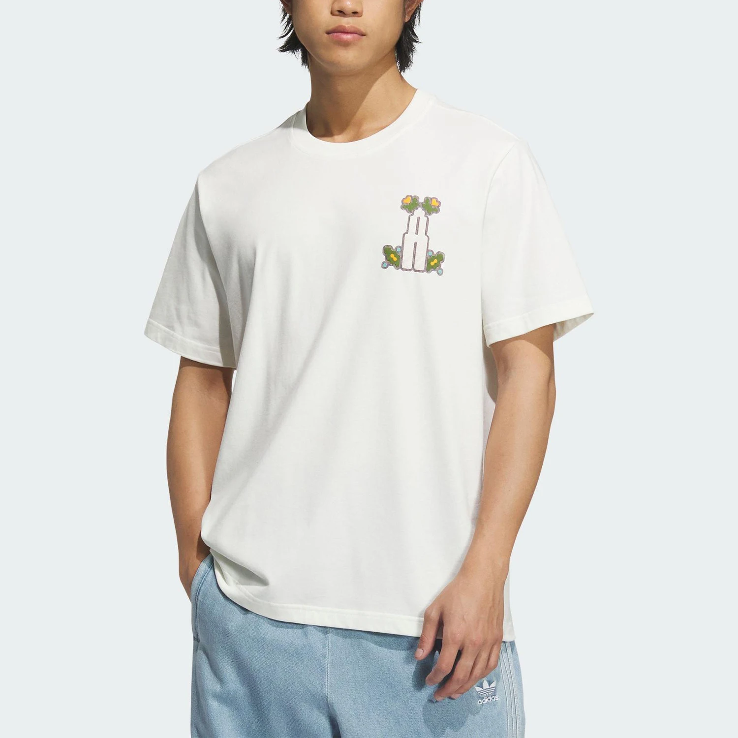 

Adidas Originals Men's Minimalist Printed Fashion Tee KD1844