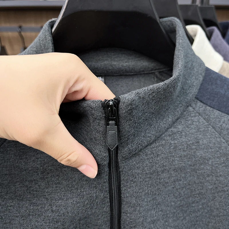 Trendiges T-Shirt mit halbem Reißverschluss und Stehkragen, bedruckt, Herbst-Winter, winddicht, warm, Farbblock-Design, langärmelig, Business-Casual-Herrenbekleidung – Detail 12