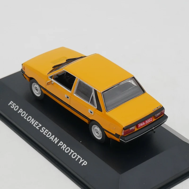 Ixo 1:43 FSO POLONEZ Sedan Prototyp Diecas Car Model Metal Toy Vehicle Alloy Collection Gifts